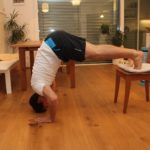 Handstand lernen: Pikes erschwert (Bild 1)